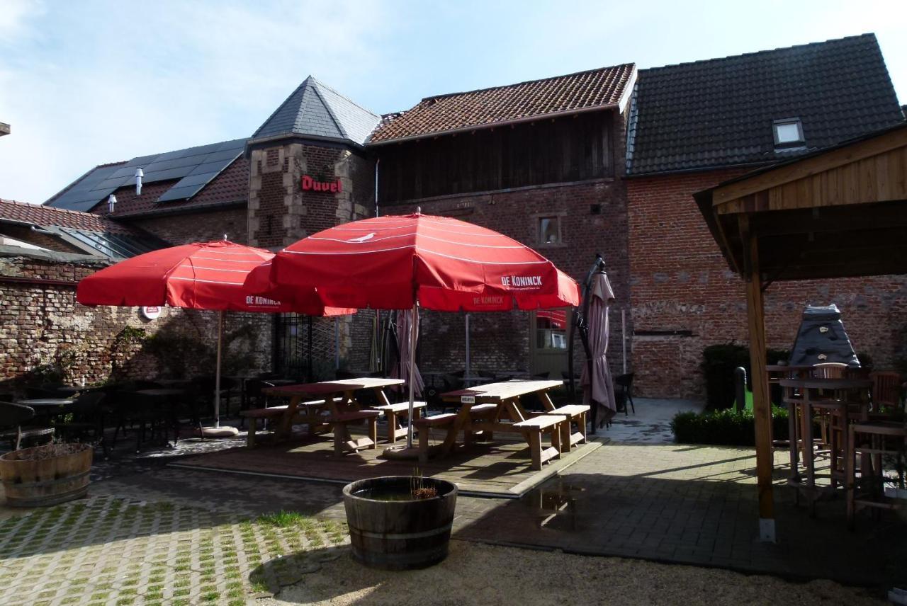 De Konik Hotel Uikhoven ภายนอก รูปภาพ